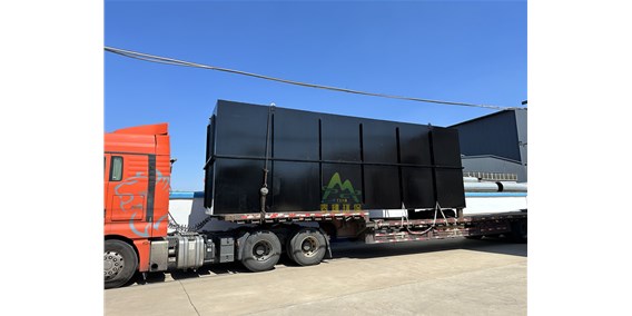 兩套一體化污水處理設備發(fā)貨